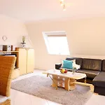 Elisabethstrasse 2, W13 Apartamento *