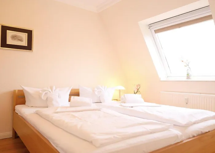 Elisabethstrasse 2, W13 Westerland