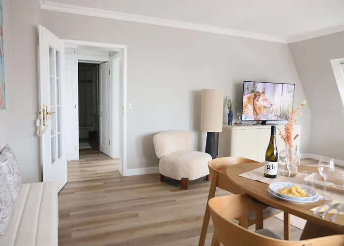 Appartement Elisabethstrasse 2, W13 *